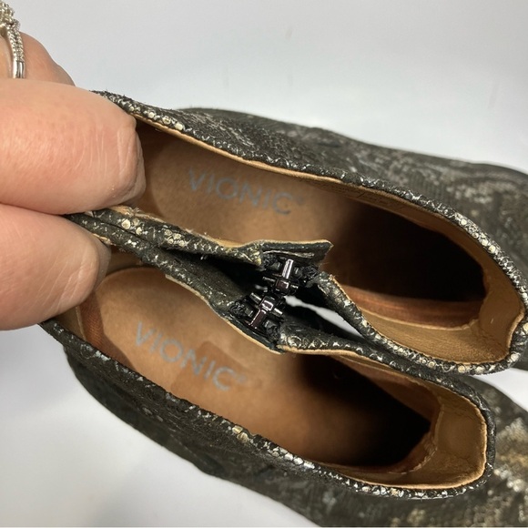 Vionic Kamryn snakeskin print ankle boots comfort shoes size 8 - Picture 7 of 8